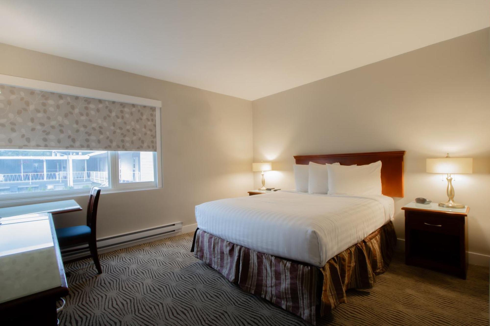 Scott'S Inn & Suites Kamloops Exterior photo